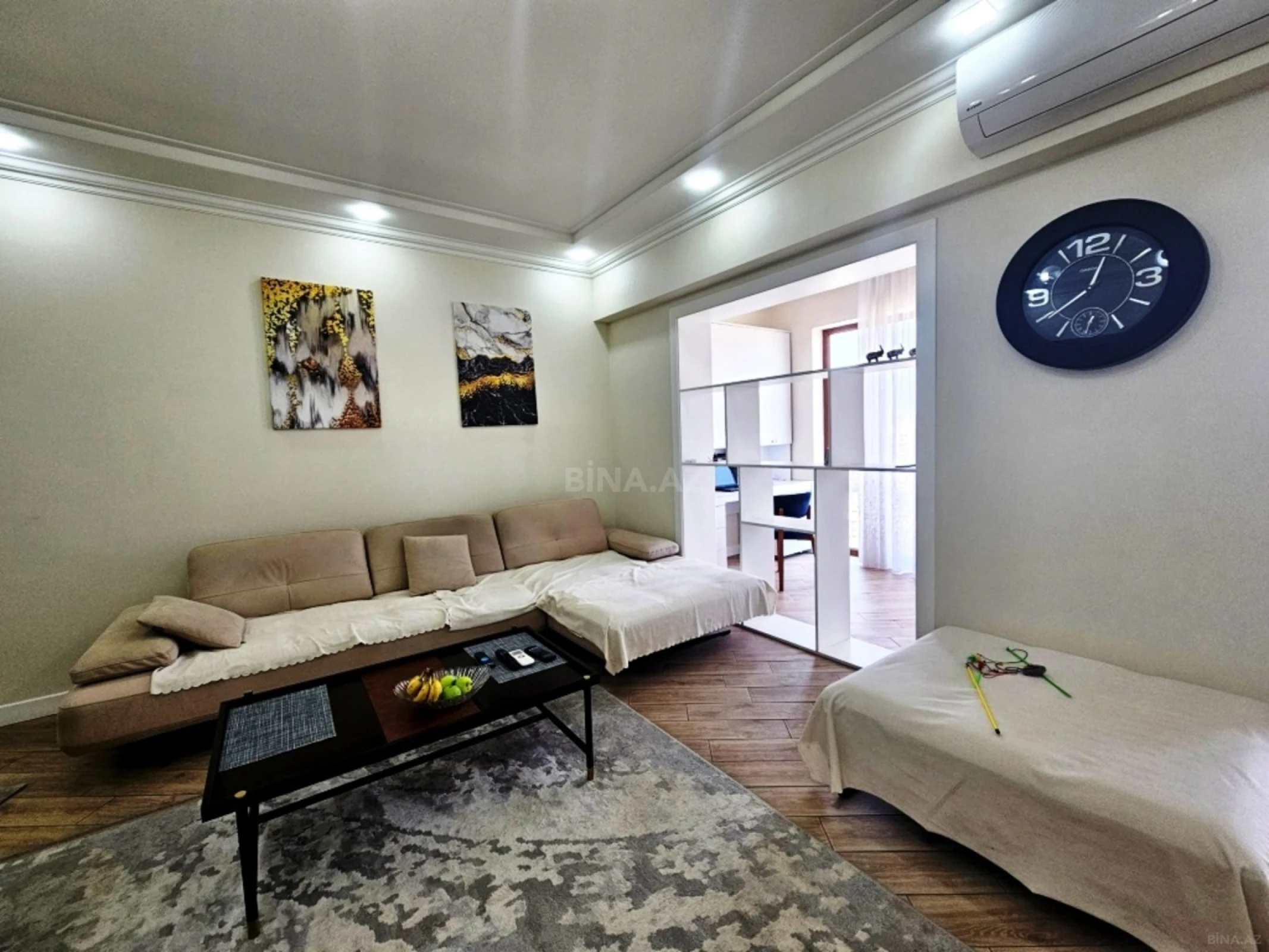 Satılır 3 otaqlı mənzil 141 m²
