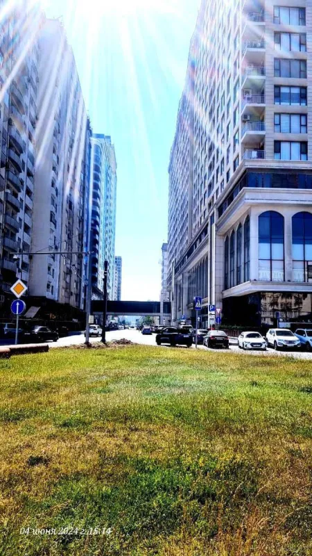 Satılır 3 otaqlı mənzil 141 m²
