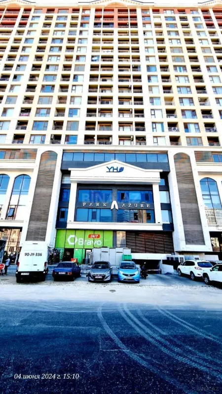 Satılır 3 otaqlı mənzil 141 m²