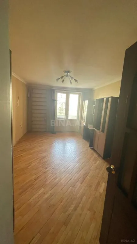 Satılır 3 otaqlı mənzil 60 m²