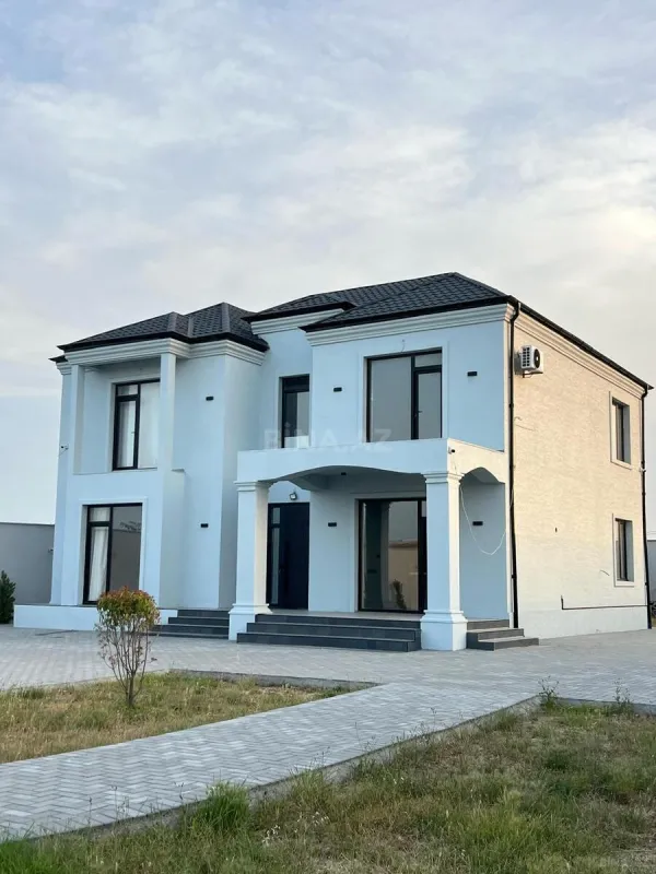Kirayə verilir 5 otaqlı həyət evi 320 m²