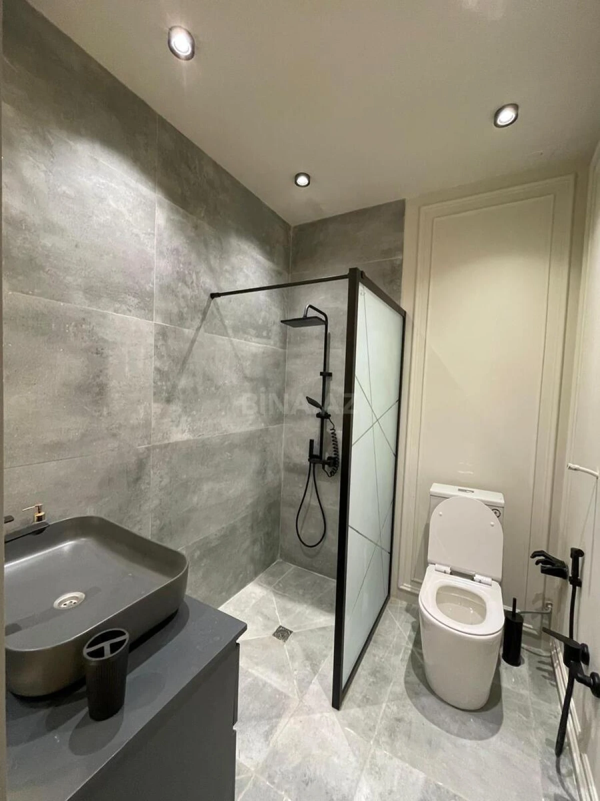 Kirayə verilir 5 otaqlı həyət evi 320 m²