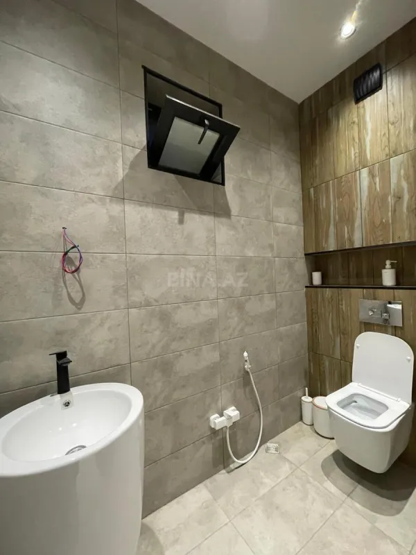 Kirayə verilir 5 otaqlı həyət evi 320 m²