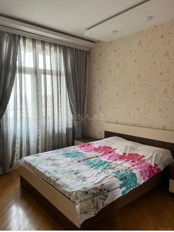 Kirayə verilir 2 otaqlı mənzil 65 m²