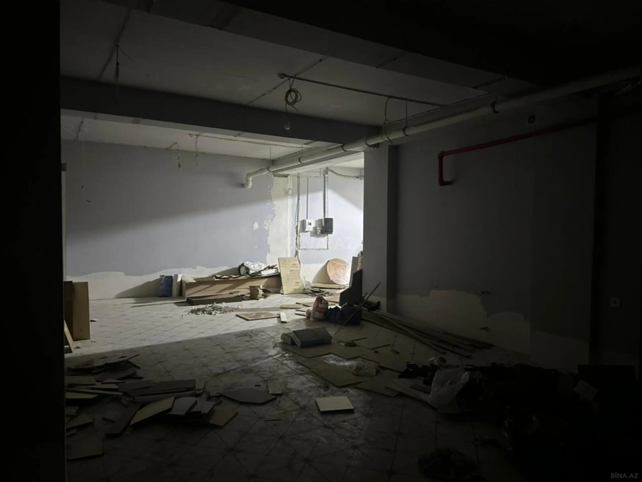 Kirayə verilir obyekt 300 m²