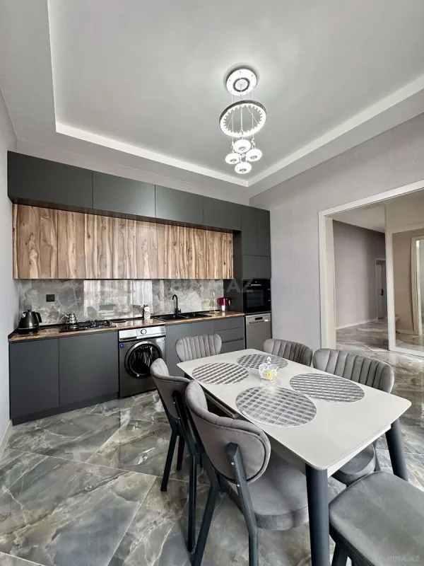 Kirayə verilir 4 otaqlı həyət evi 250 m²