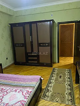 Kirayə verilir 2 otaqlı mənzil 80 m²