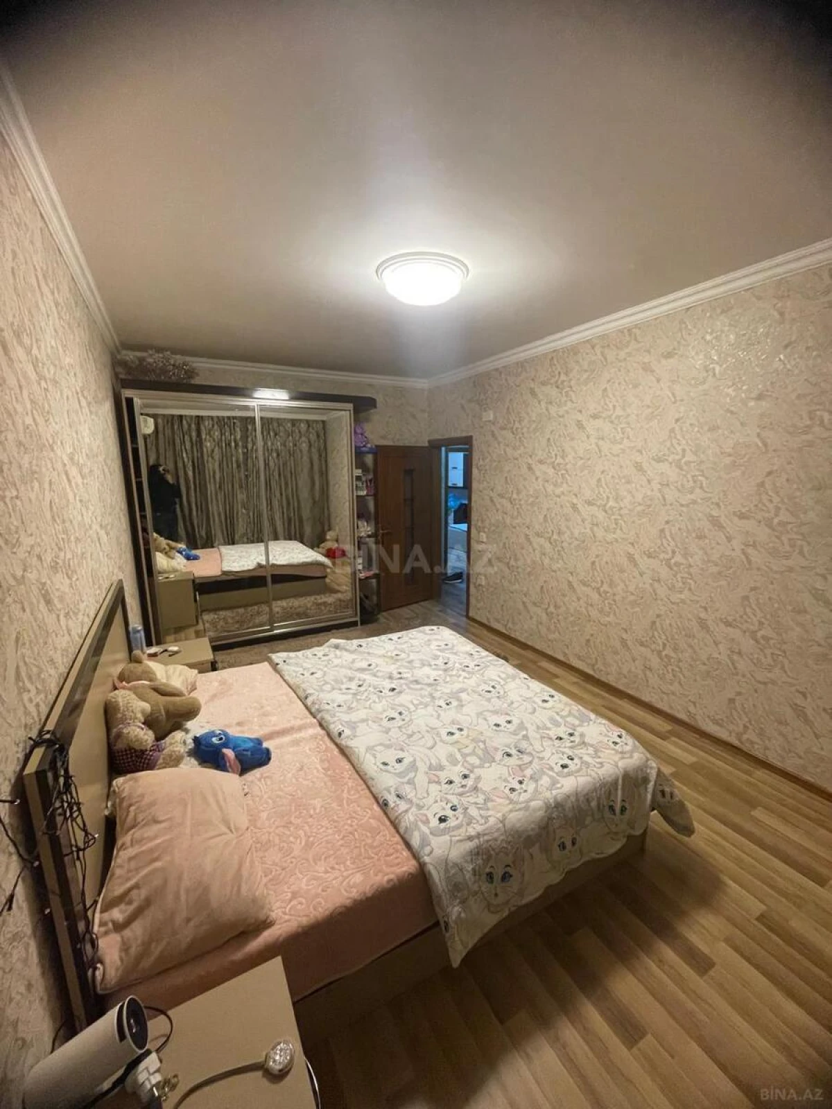 Satılır 2 otaqlı mənzil 60 m²
