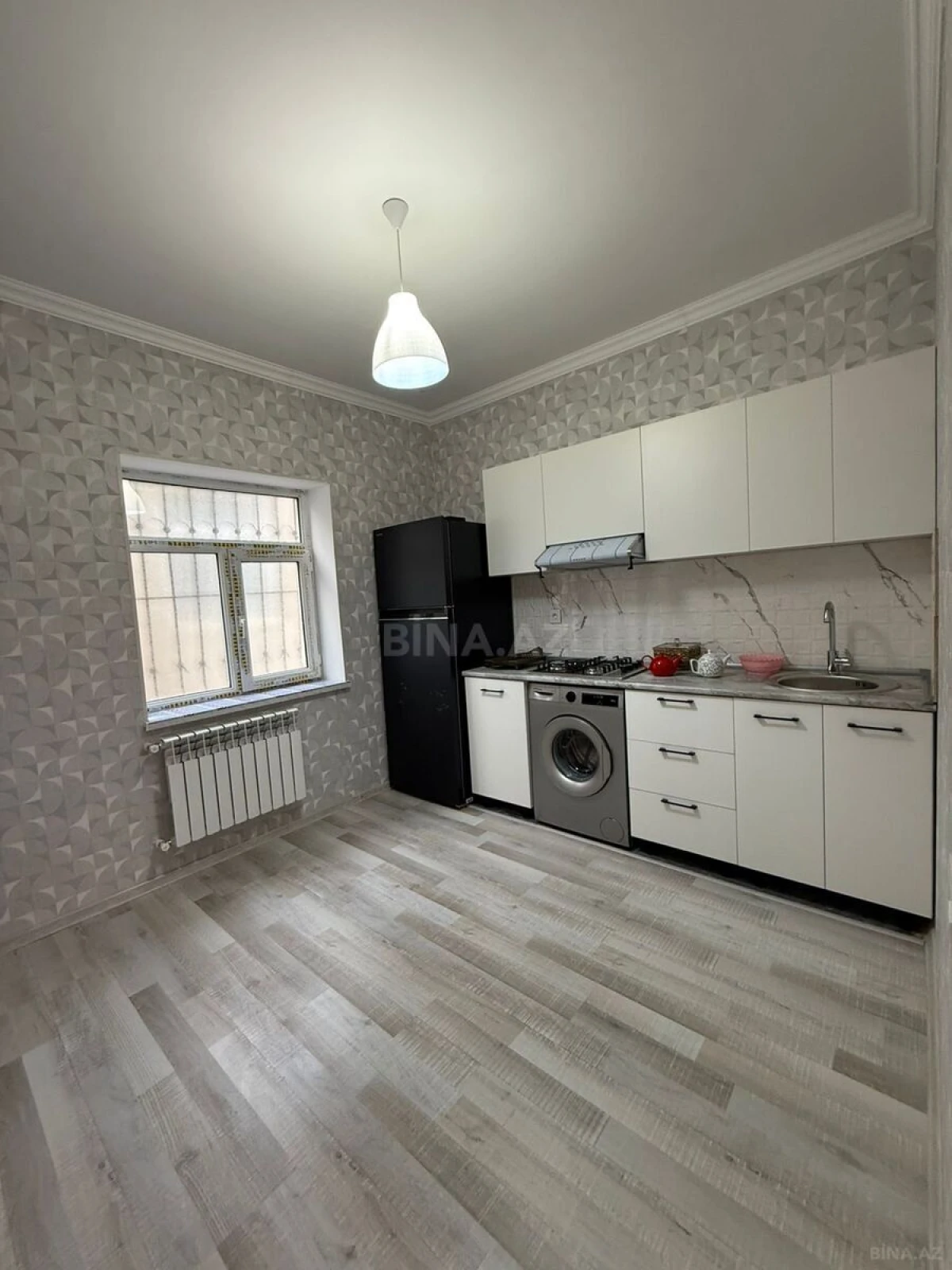 Satılır 4 otaqlı həyət evi 200 m²