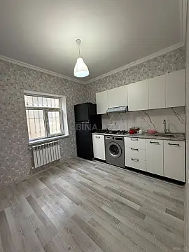Satılır 4 otaqlı həyət evi 200 m²
