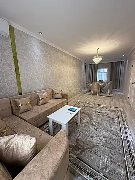 Satılır 4 otaqlı həyət evi 200 m²