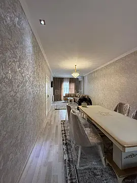 Satılır 4 otaqlı həyət evi 200 m²