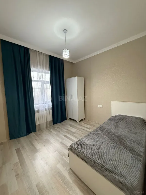 Satılır 4 otaqlı həyət evi 200 m²