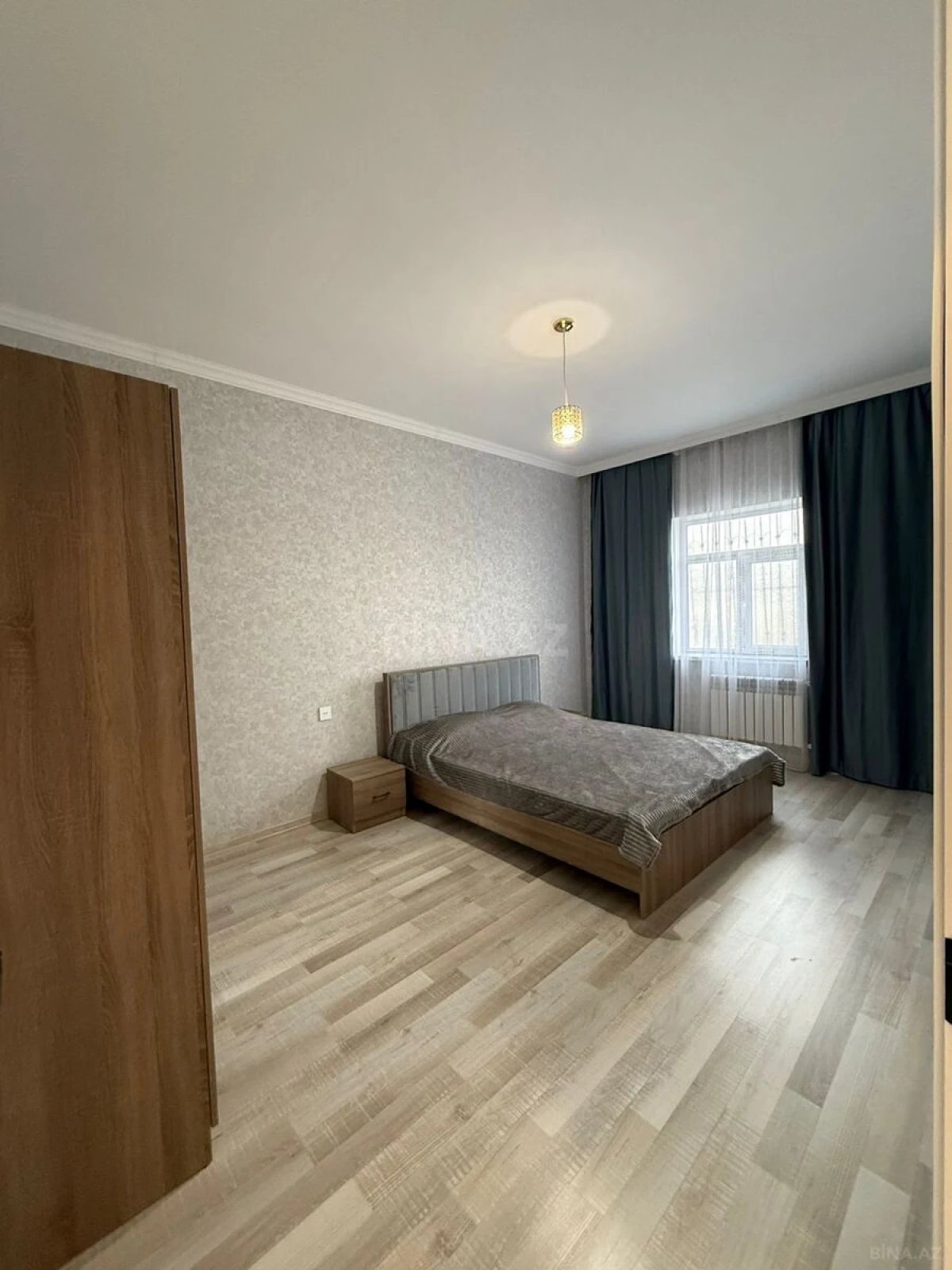 Satılır 4 otaqlı həyət evi 200 m²