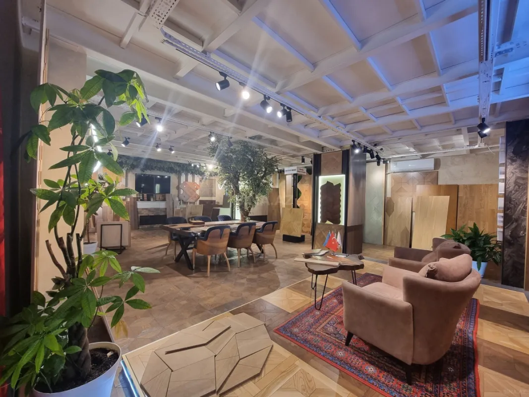 Kirayə verilir obyekt 306 m²