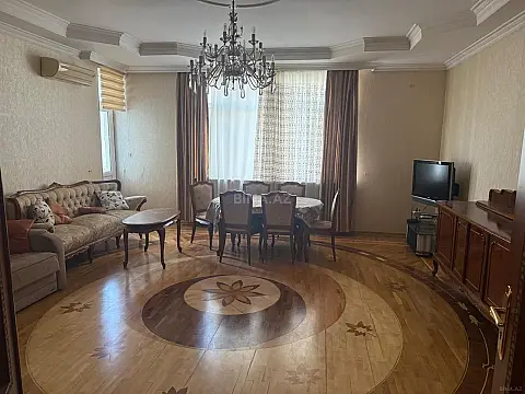 Kirayə verilir 3 otaqlı mənzil 150 m² — Bakı 3 otaq 150.00 m²