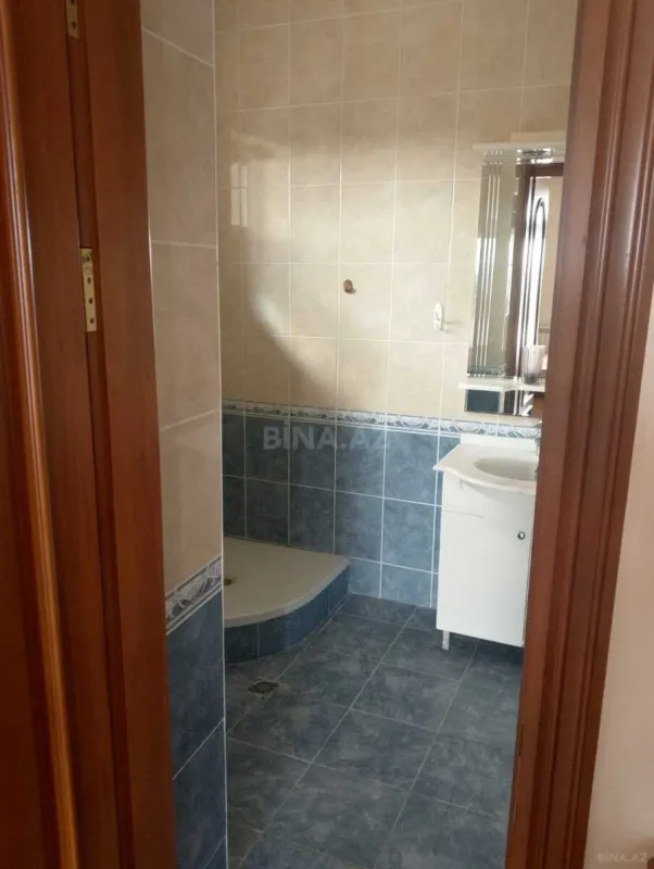 Kirayə verilir 6 otaqlı həyət evi 600 m²