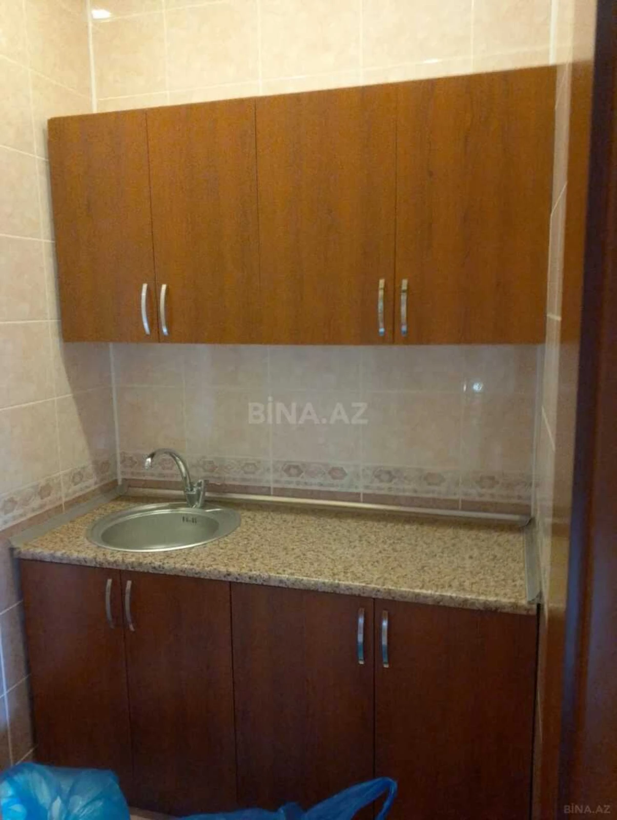 Kirayə verilir 6 otaqlı həyət evi 600 m²