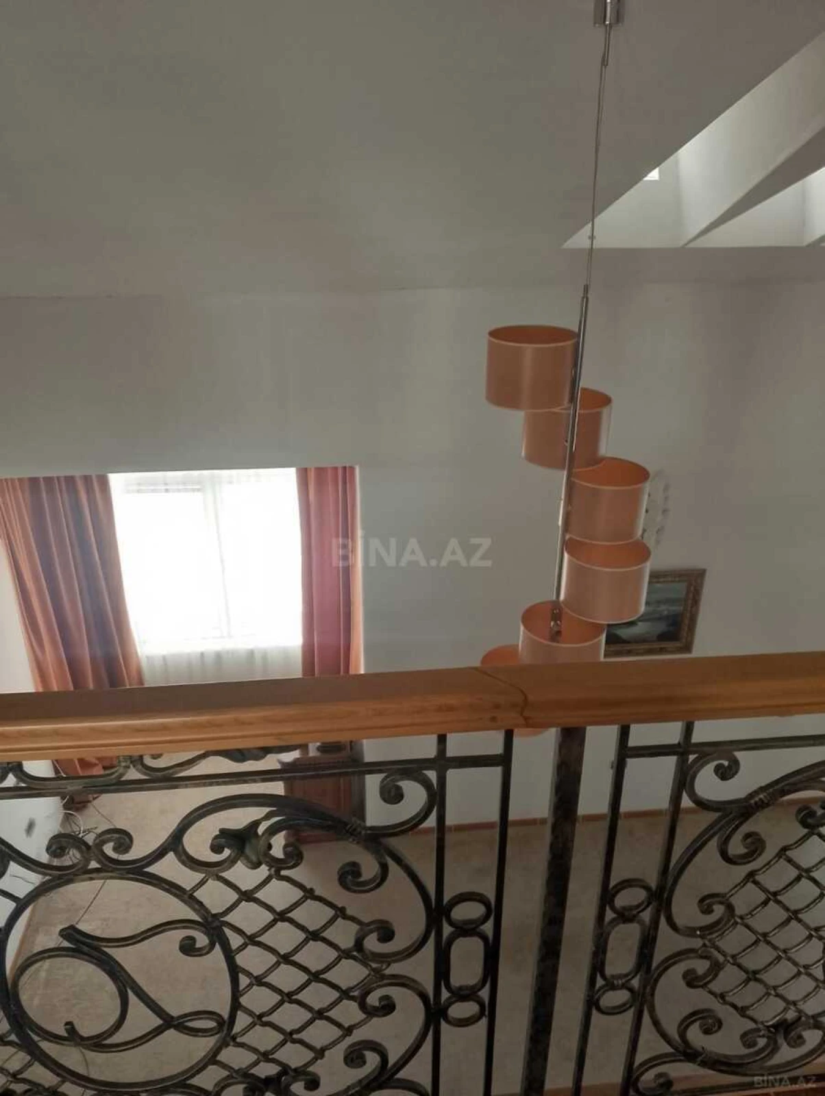 Kirayə verilir 6 otaqlı həyət evi 600 m²