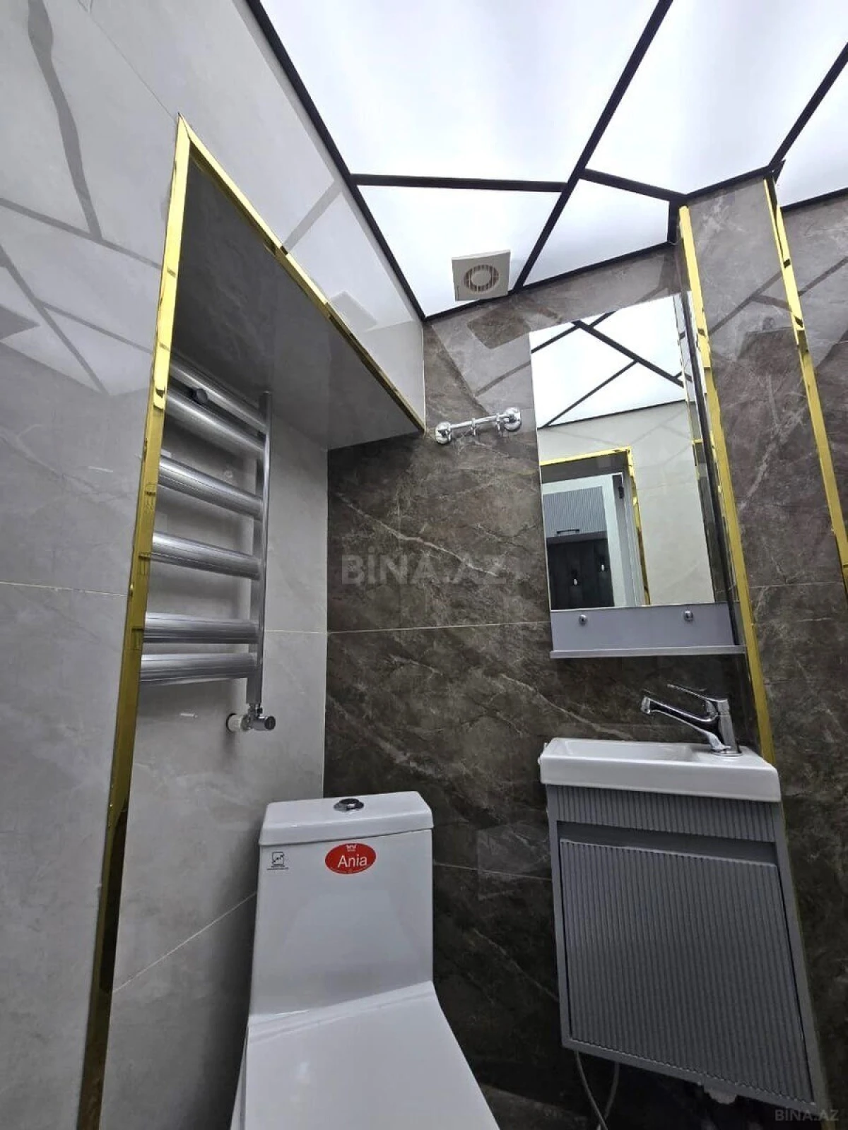 Satılır 2 otaqlı mənzil 60 m²