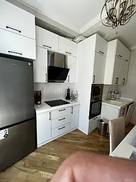 Kirayə verilir 3 otaqlı mənzil 110 m²