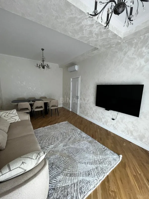 Kirayə verilir 3 otaqlı mənzil 110 m²
