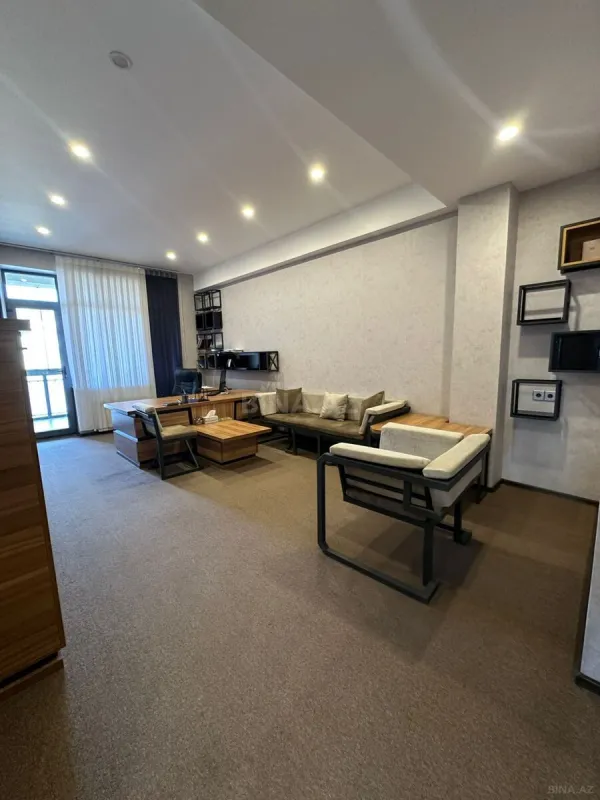 Kirayə verilir 4 otaqlı ofis 172 m²