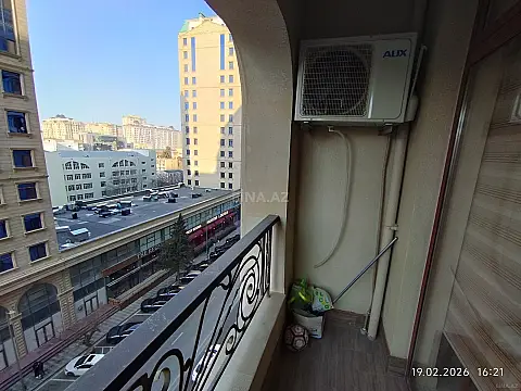 Kirayə verilir 2 otaqlı mənzil 84 m²