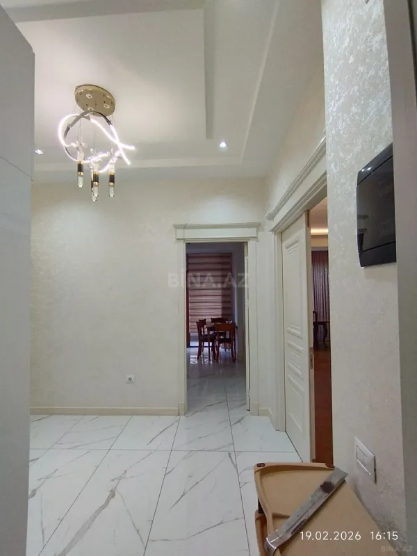 Kirayə verilir 2 otaqlı mənzil 84 m²