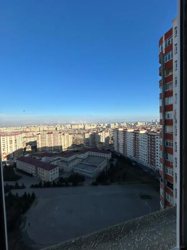 Satılır 3 otaqlı mənzil 136 m²