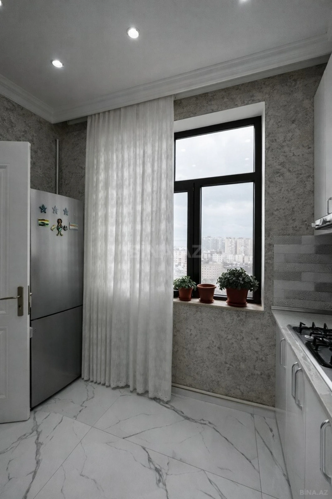 Satılır 2 otaqlı mənzil 60 m²
