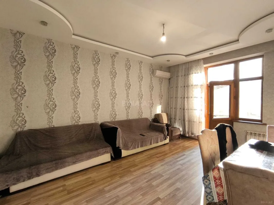 Kirayə verilir 2 otaqlı mənzil 70 m²