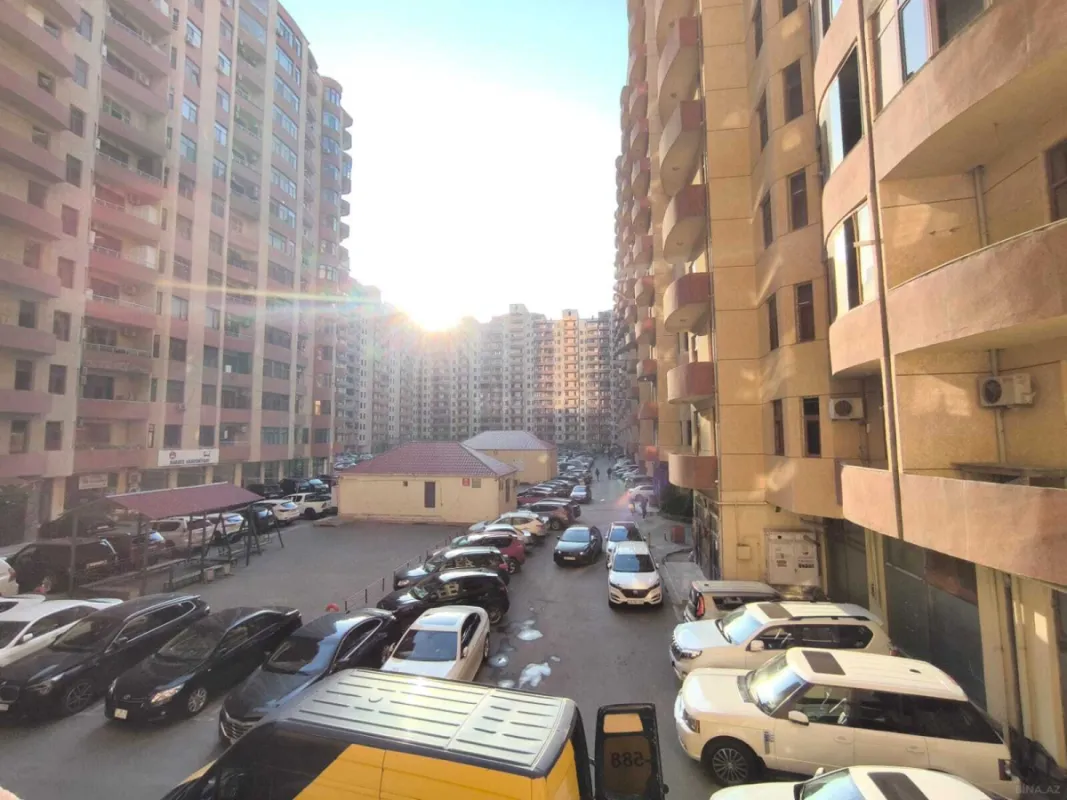 Kirayə verilir 2 otaqlı mənzil 70 m²