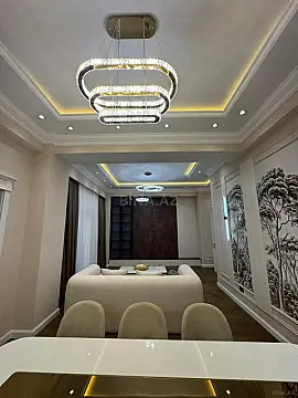 Satılır 4 otaqlı mənzil 208 m²