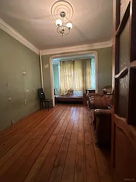 Satılır 4 otaqlı mənzil 100 m²