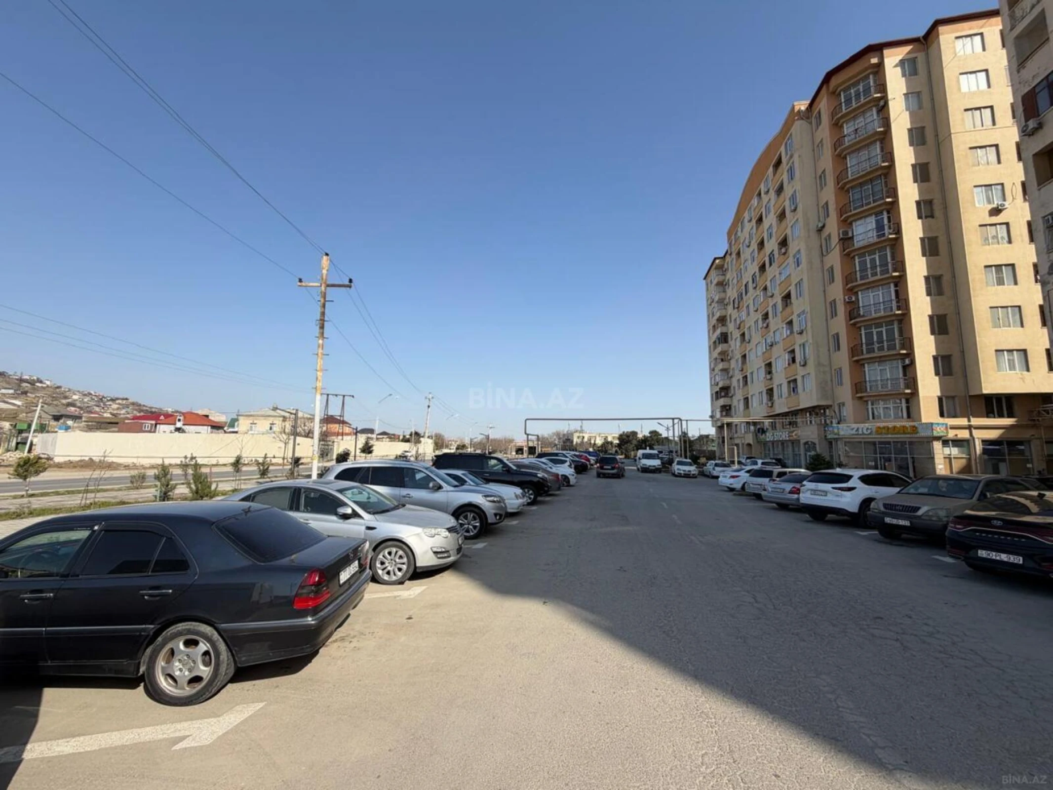 Satılır 1 otaqlı mənzil 65 m²