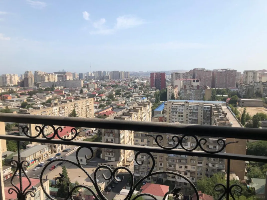 Satılır 2 otaqlı mənzil 115 m²