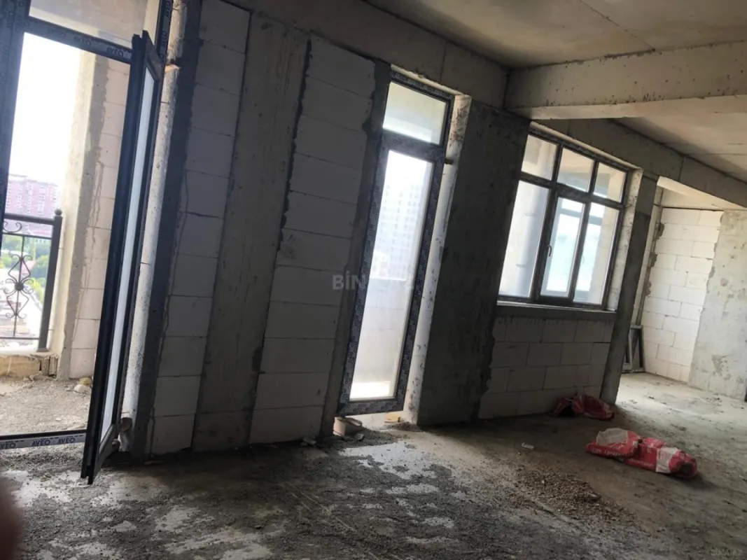 Satılır 2 otaqlı mənzil 115 m²