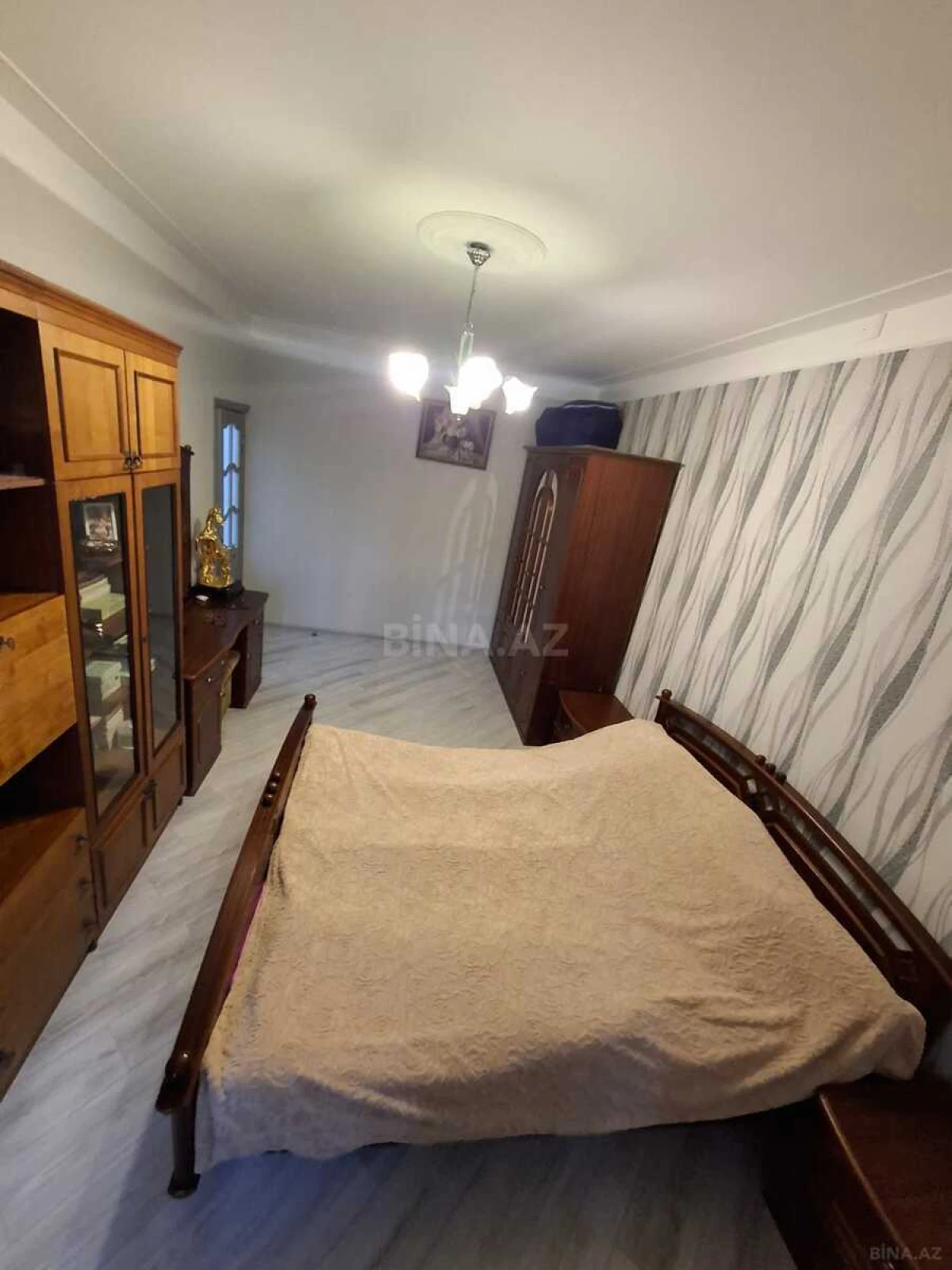 Satılır 4 otaqlı mənzil 90 m²