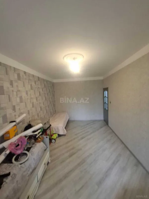 Satılır 4 otaqlı mənzil 90 m²