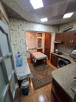 Satılır 4 otaqlı mənzil 90 m²