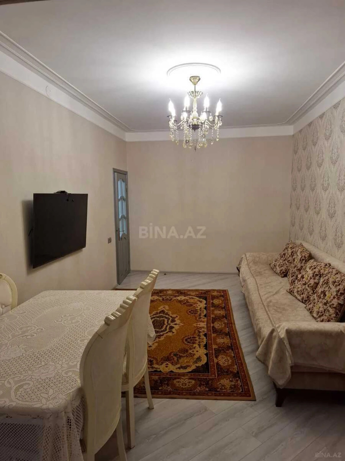 Satılır 4 otaqlı mənzil 90 m²