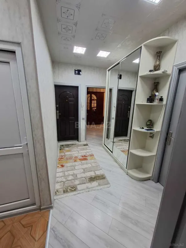 Satılır 4 otaqlı mənzil 90 m²