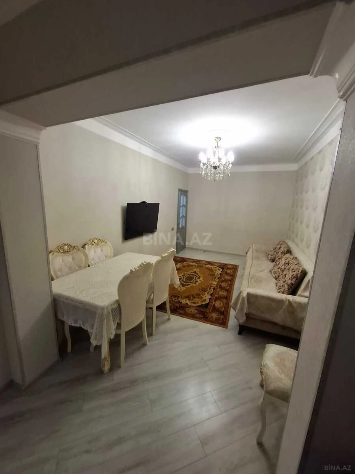 Satılır 4 otaqlı mənzil 90 m²
