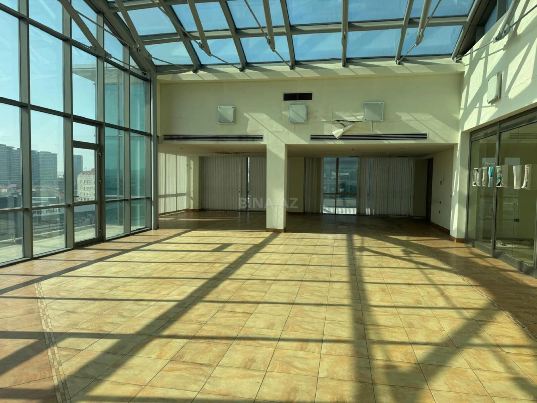 Kirayə verilir obyekt 5400 m²