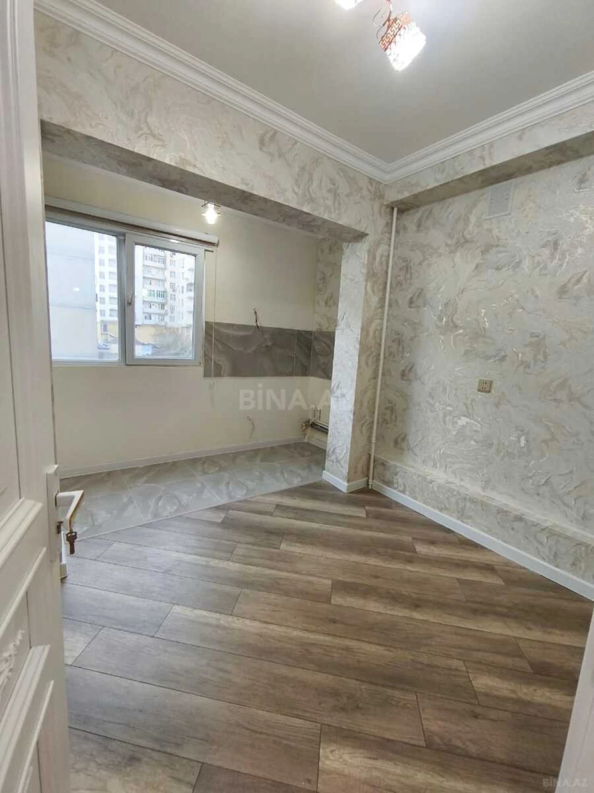 Satılır 2 otaqlı mənzil 65 m²