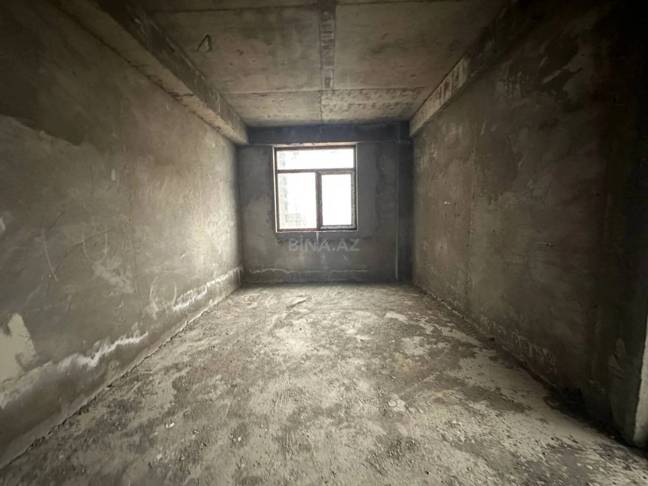 Satılır 3 otaqlı mənzil 146 m²