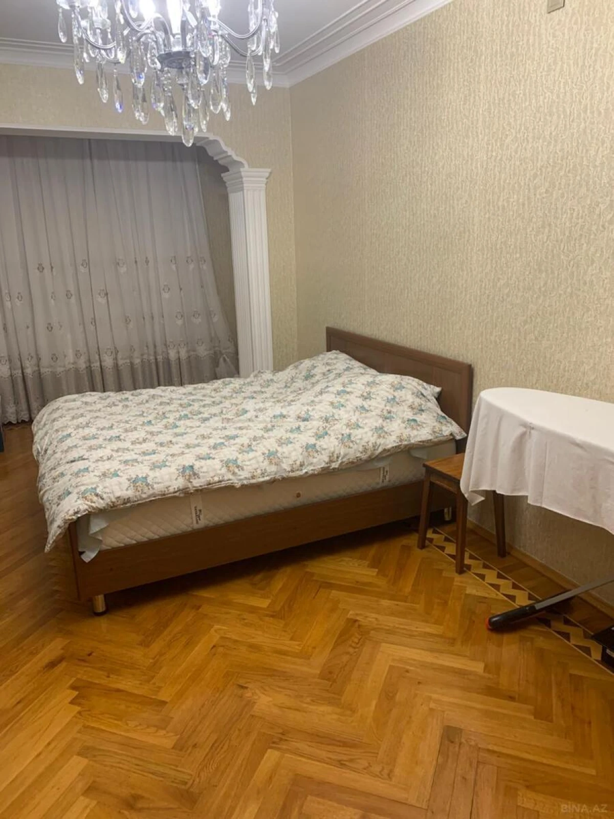 Satılır 4 otaqlı mənzil 100 m²