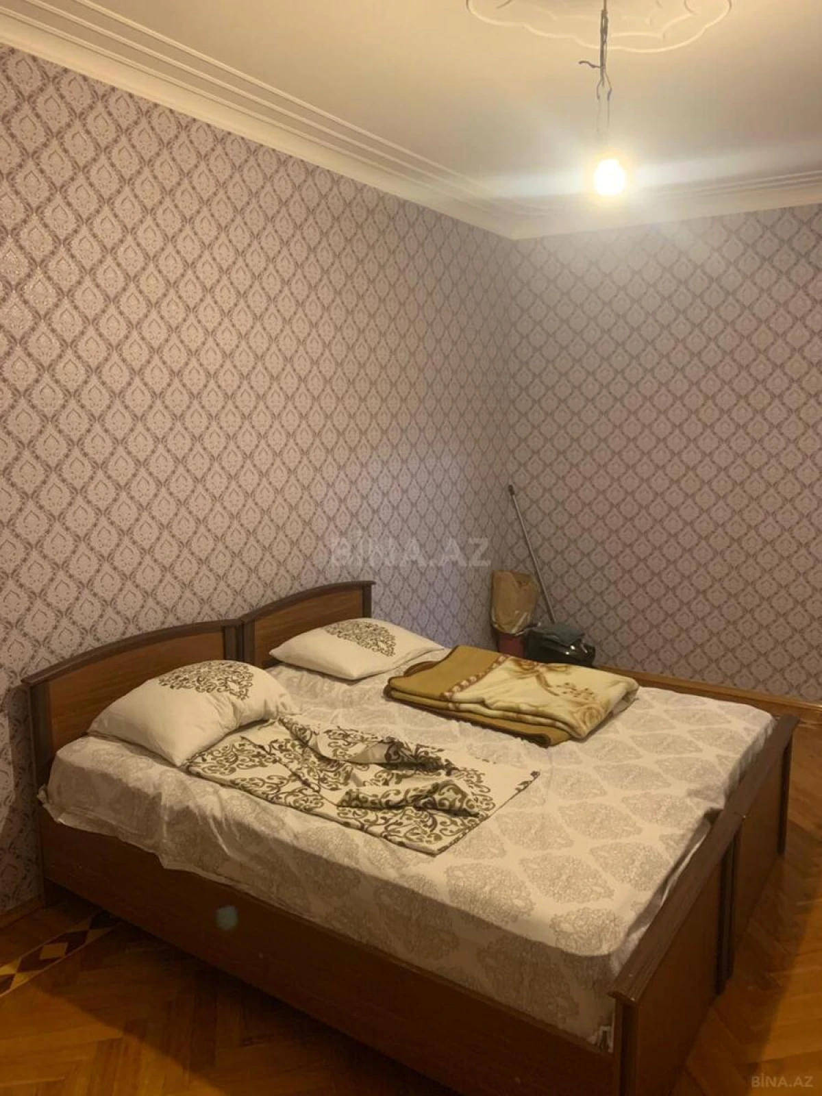 Satılır 4 otaqlı mənzil 100 m²
