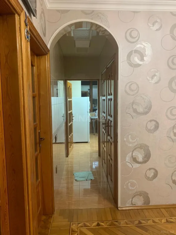 Satılır 4 otaqlı mənzil 100 m²